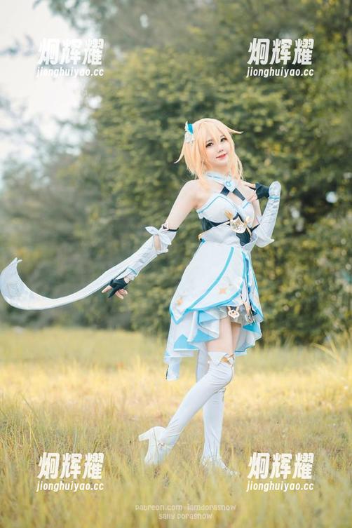 Sally Dorasnow 怎能不点开Sally Dorasnow的惠惠cos套图?类型多到你战斗力满分!